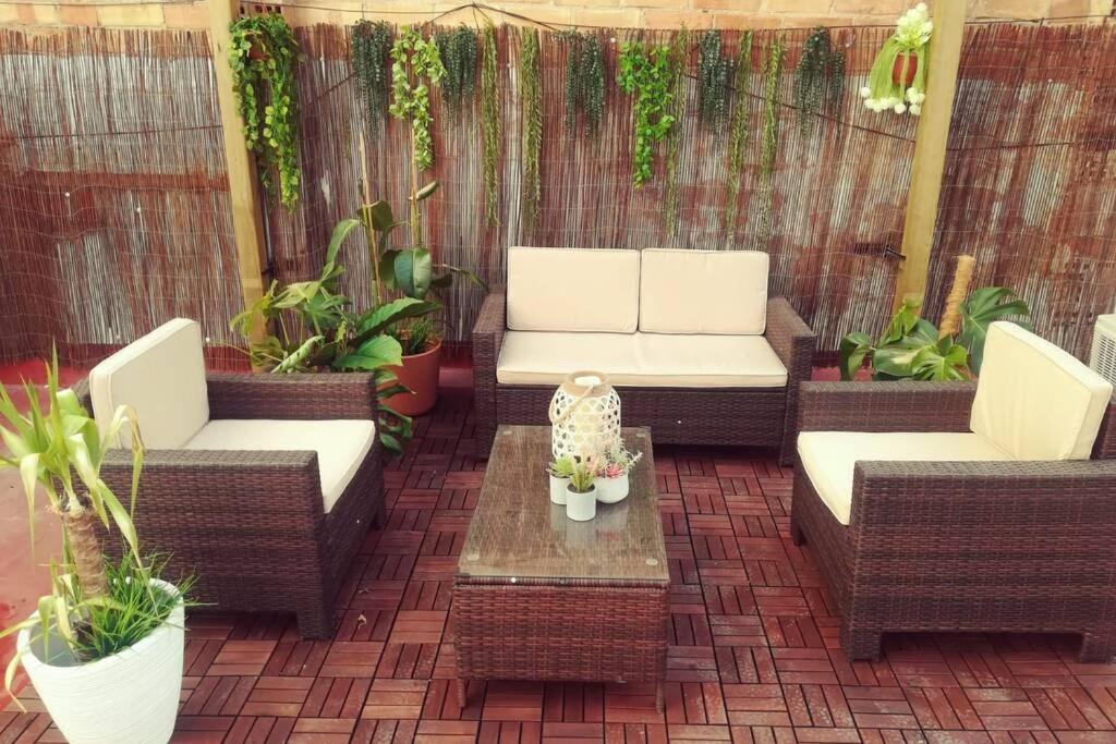 M4 Cool Terrace. 1 Min To Metro. 15 Min To Center Apartment เอสปูเกส เด โยเบรกาต ภายนอก รูปภาพ